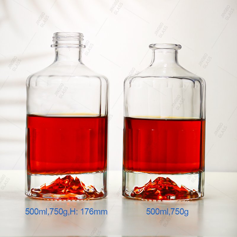 Empty Liquor Spirits Glass Whiskey Bottles 500Ml Fruit Wine Glass Bottle Whiskey Mountain Bottles For Vodka Gin Whiskey