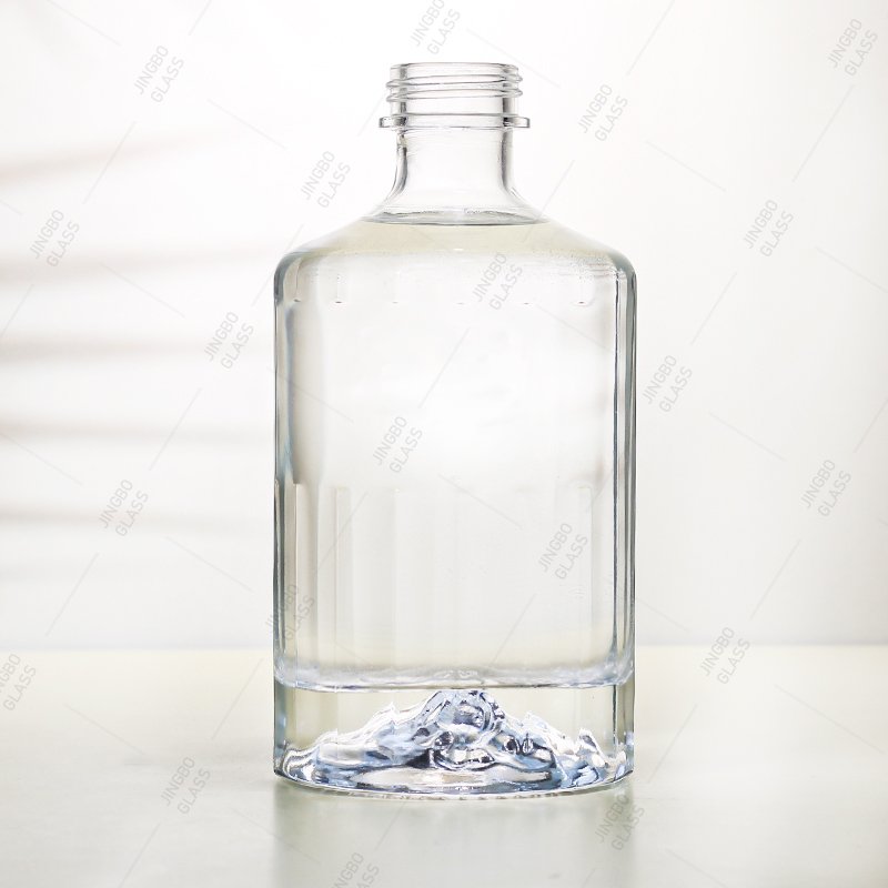 Empty Liquor Spirits Glass Whiskey Bottles 500Ml Fruit Wine Glass Bottle Whiskey Mountain Bottles For Vodka Gin Whiskey