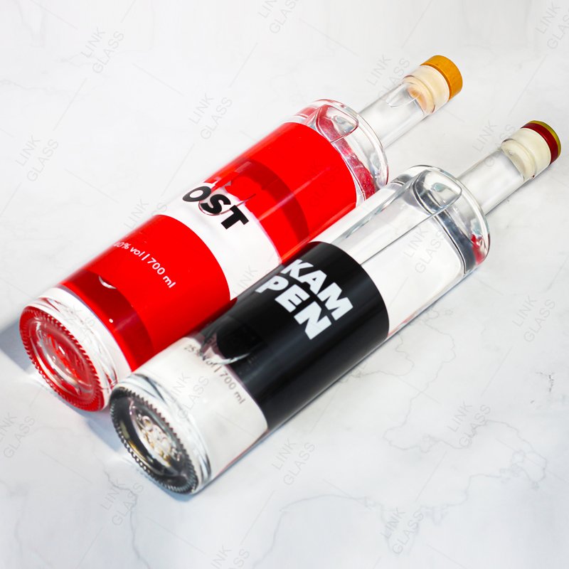 Custom Clear Glass Spirits Liquor drink Alcohol bottle label Packing for Vodka Gin Rum Tequila With Cork Stopper
