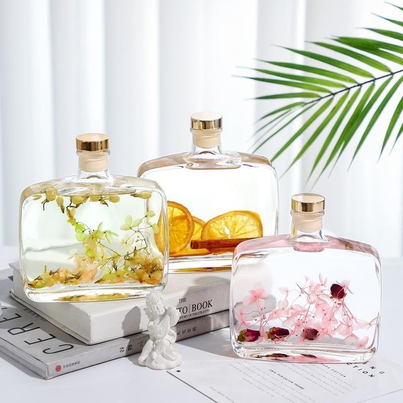 200ml 330ml Transparent Cute Empty Luxury Flat Perfume Diffuser Glass Bottle with Cork for Reed Diffuser
