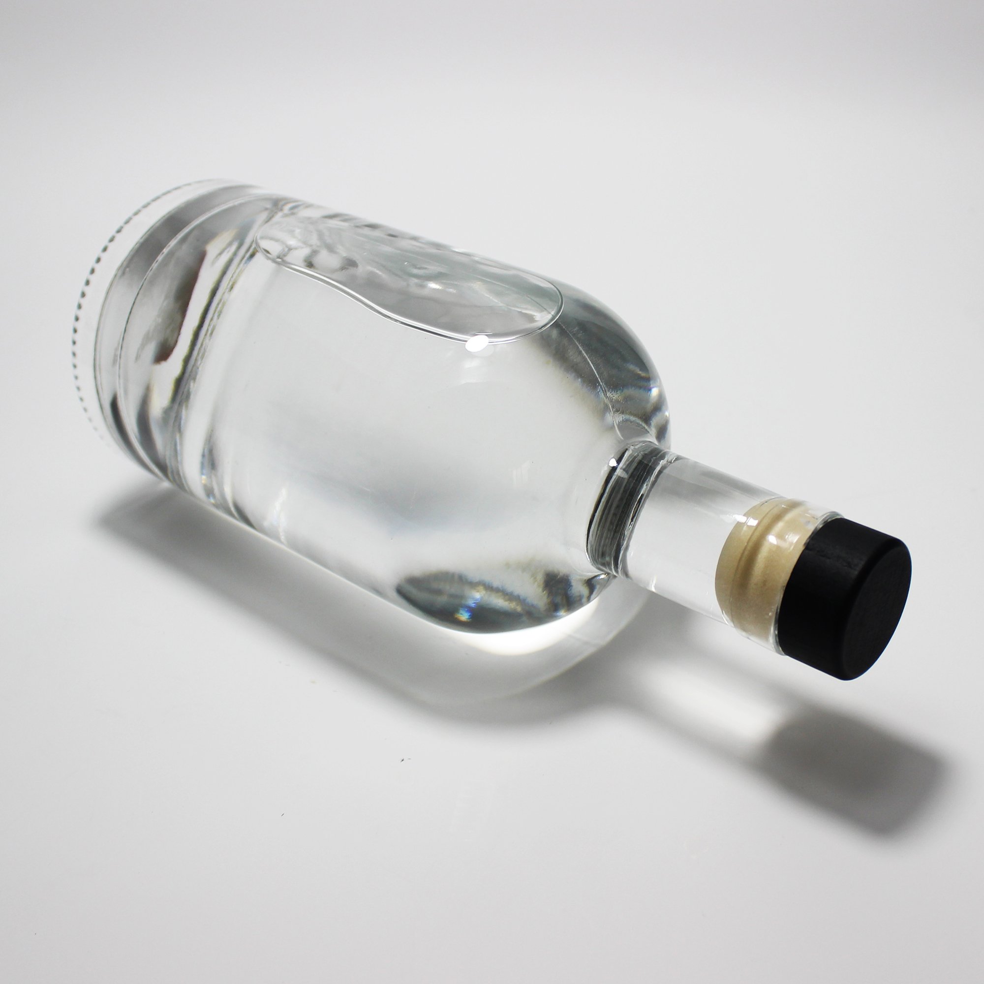 China factory sales super flint white glass gin vodka bottles spirit liquor glass bottle with T-cork sealing