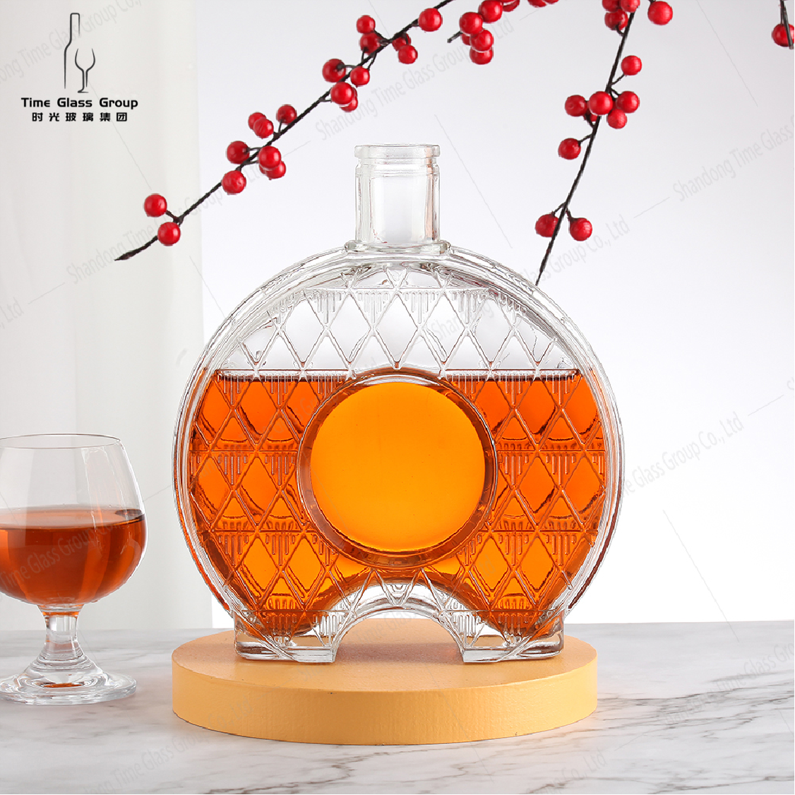 Premium customized 1000ml, 750ml, 700ml, 500ml, 375ml, 250ml, 200ml glass bottle with Cork/ liquor fancy vodka glass bottle