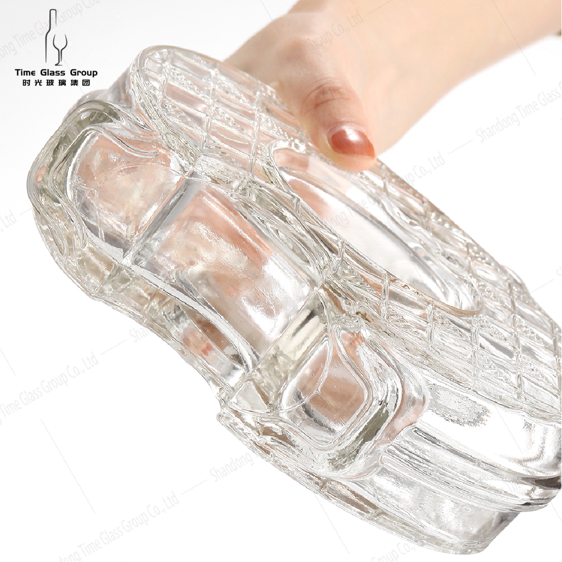 Premium customized 1000ml, 750ml, 700ml, 500ml, 375ml, 250ml, 200ml glass bottle with Cork/ liquor fancy vodka glass bottle