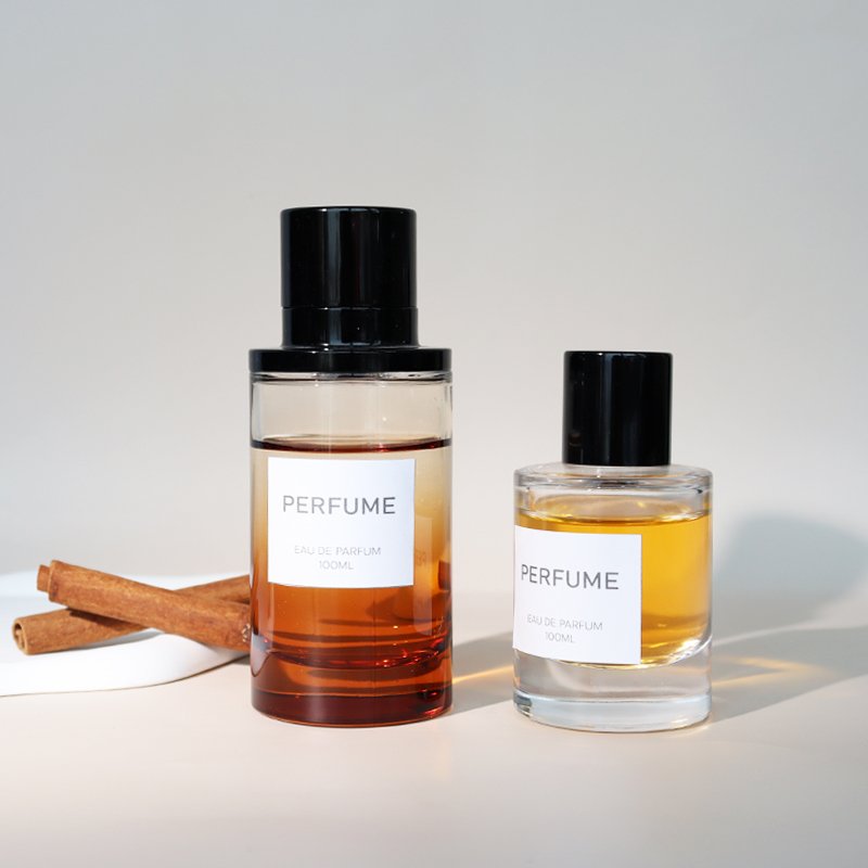 Support Printing Logo 30ml 50ml 100ml Round Glass Empty Perfume Bottle With Magnetic Cap Cylinder Perfume Bottle