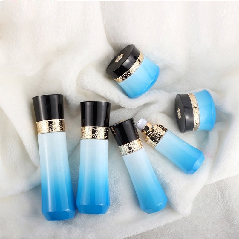 Custom Gradient Blue and White Skin Care Glass Bottle Packaging 100ML Set Cream Glass Bottle Pump 40Ml