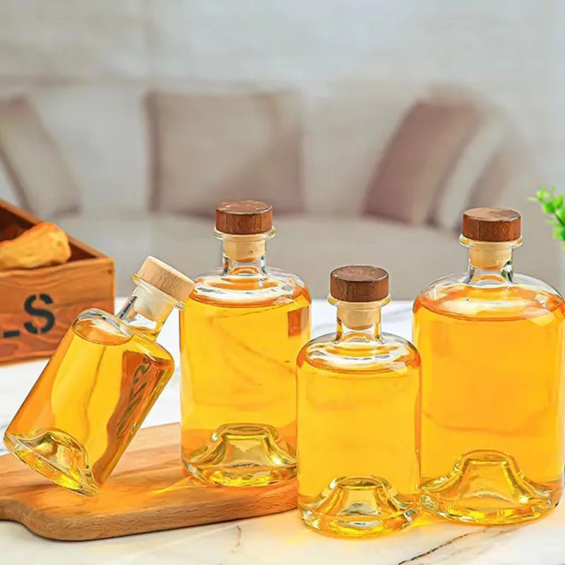 Wholesale 50ml 100ml 200ml 375ml 500ml 700ML 750 Ml Spirits Vodka Gin Liquor Glass Bottle With Cork Or Screw Cap For Sale