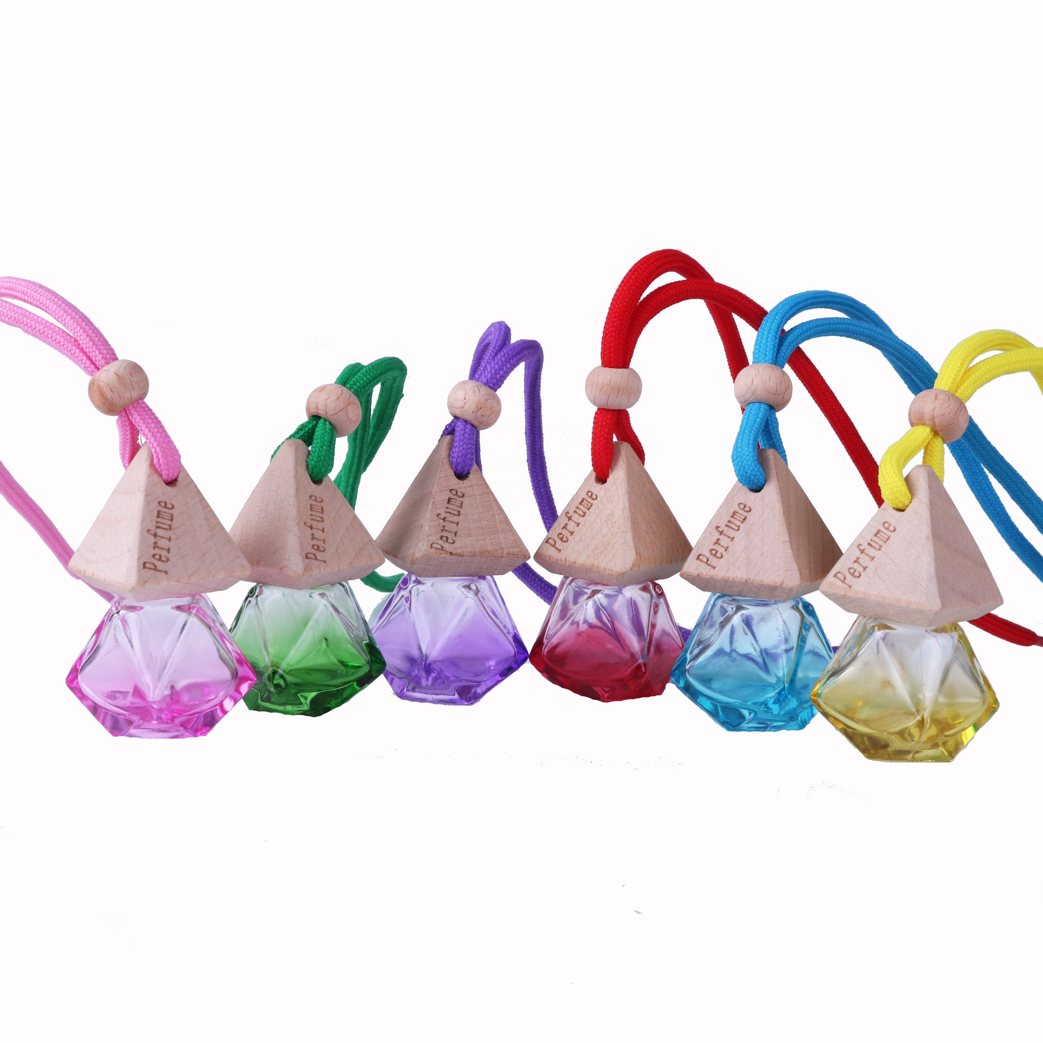 The color d-iamond shaped glass perfume bottle interior accessories diffuser produced by Chinese manufacturers