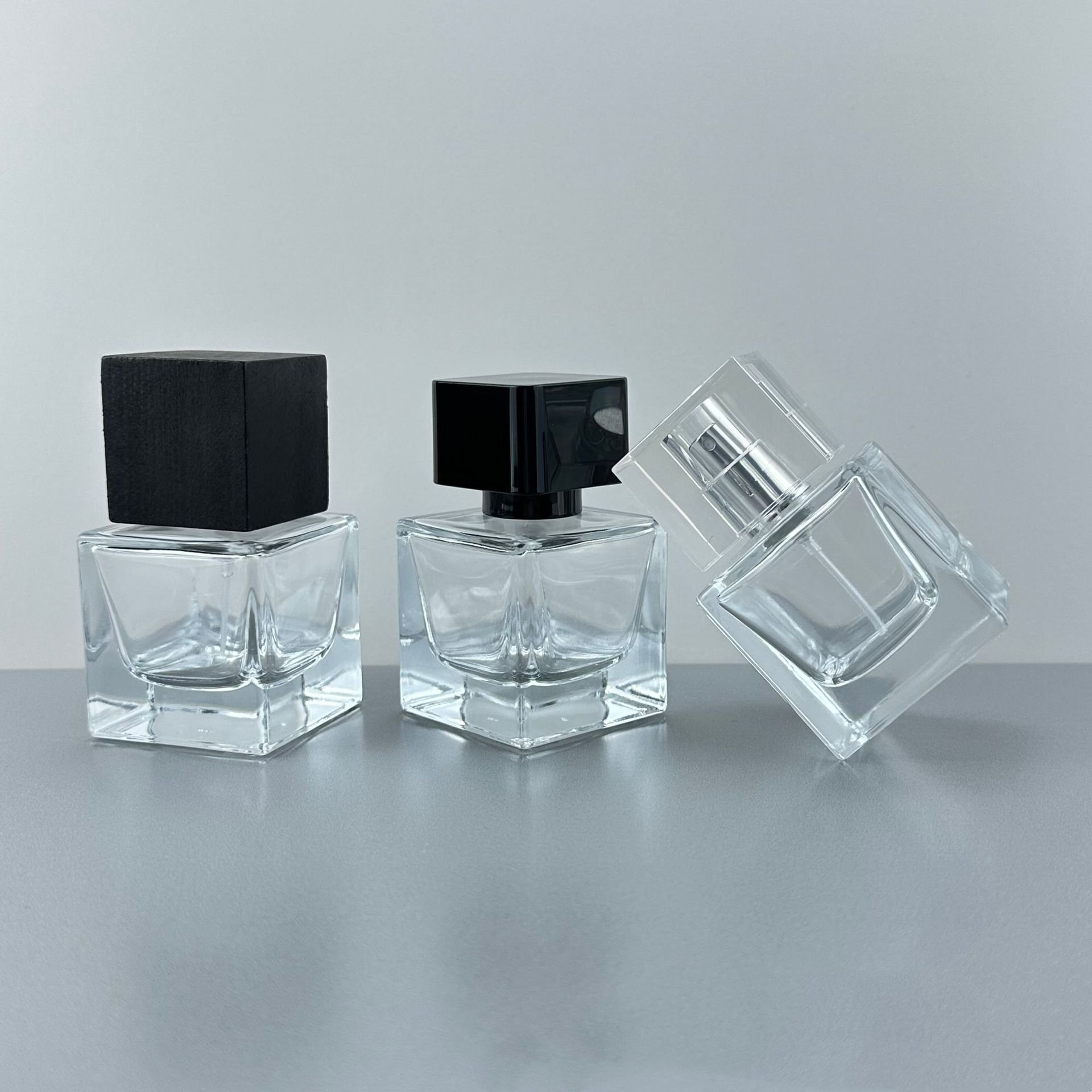 New portable simple atmosphere 30ML transparent cube perfume glass spray bottle