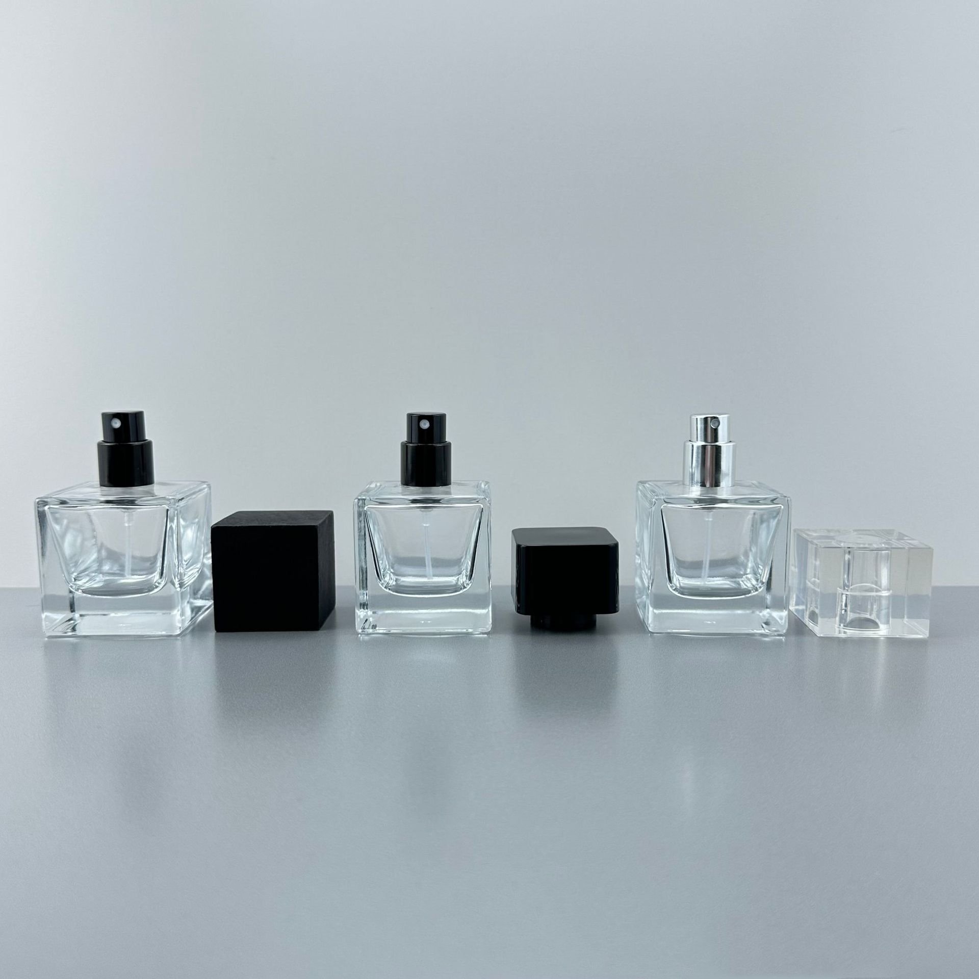 New portable simple atmosphere 30ML transparent cube perfume glass spray bottle