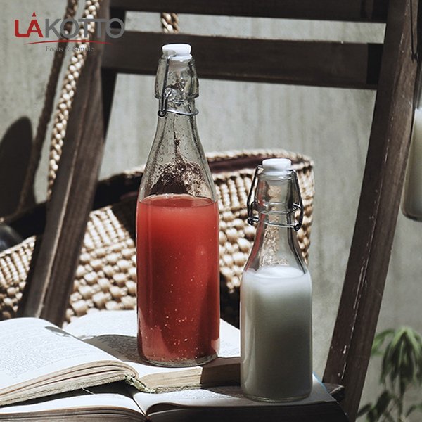 Wholesale Customized Recycled Clear wine bottle 100ml Round Classic Swing Top Glass Bottle 1L with Clip Top Stoppers