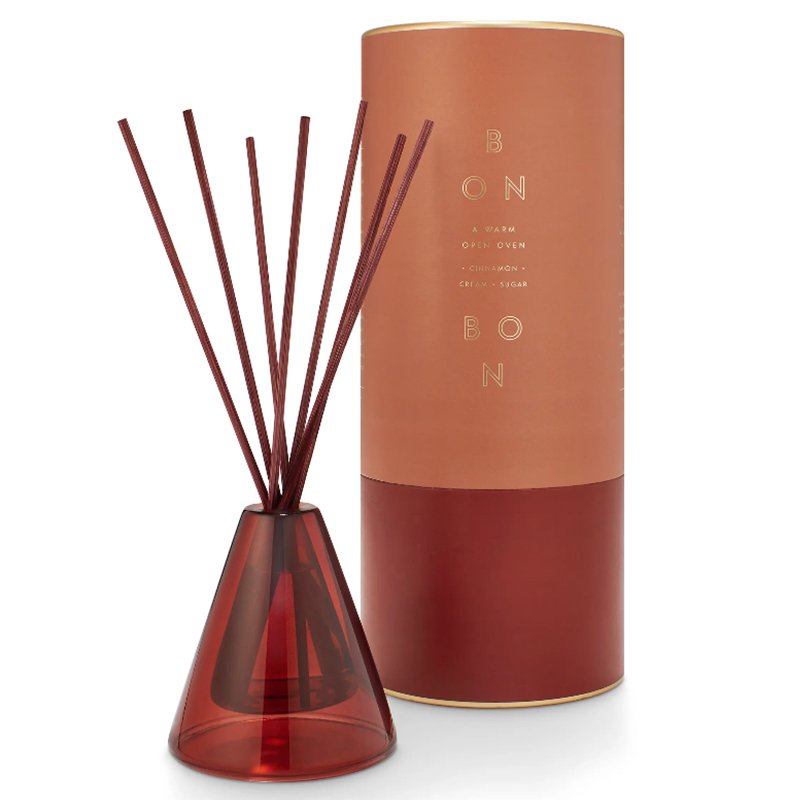 Wholesale New Design Fiber Reed Diffuser Scented Air Freshener for Home Fragrance Conical Glass Bottle with Oil Material