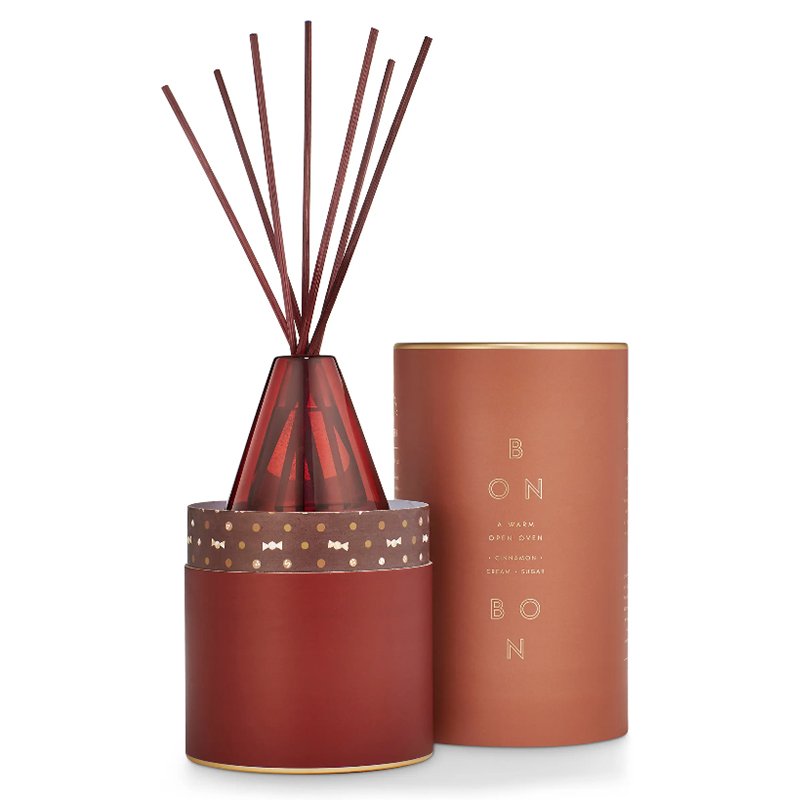 Wholesale New Design Fiber Reed Diffuser Scented Air Freshener for Home Fragrance Conical Glass Bottle with Oil Material