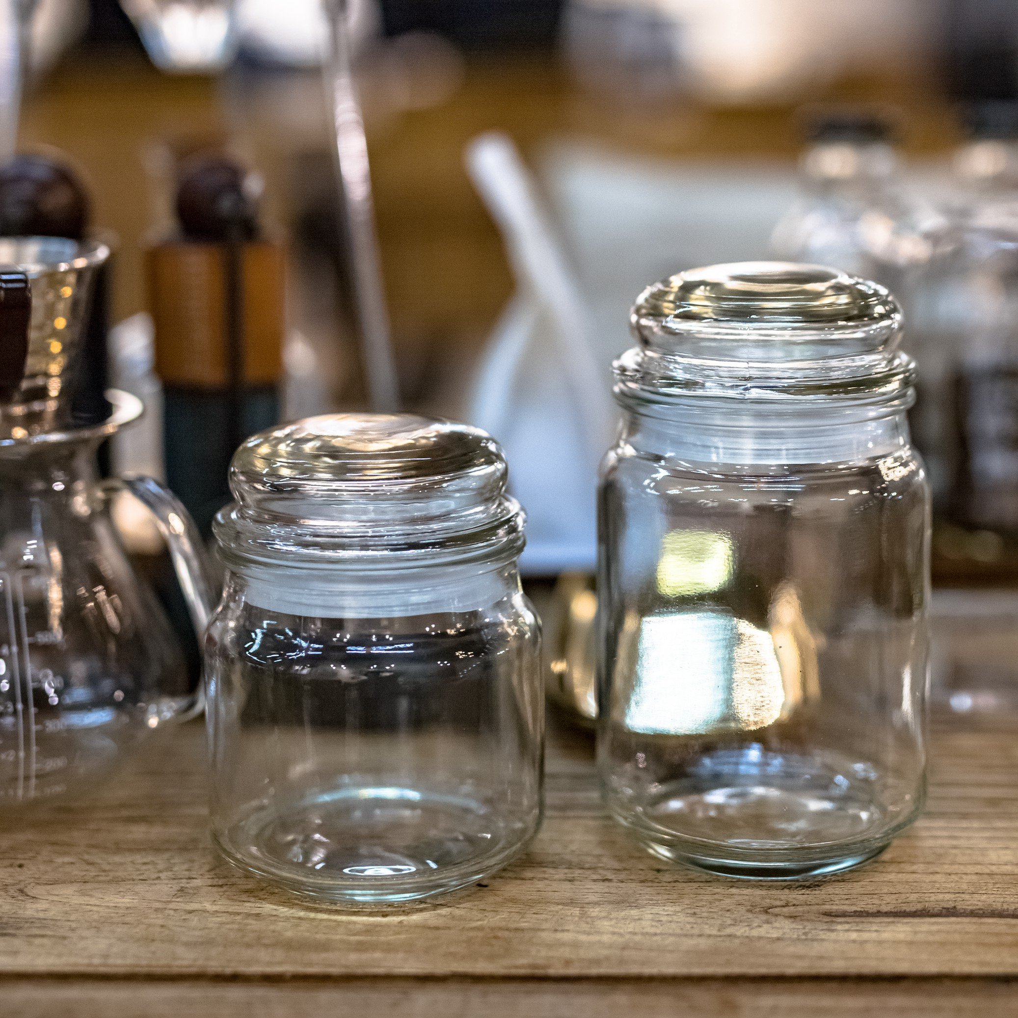 Hot Sales Clear Small Cylinder Modern Glass Bottle Food Storage Container Apothecary Jars With Glass Bubble Lid