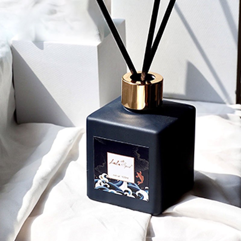 120ml High Quality Elegant Home Decoration Fragrance Glass Bottle Reed Diffuser With Natural Sticks for Gift Set
