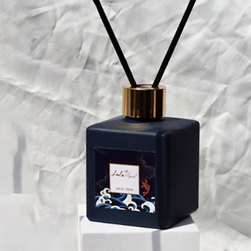 120ml High Quality Elegant Home Decoration Fragrance Glass Bottle Reed Diffuser With Natural Sticks for Gift Set
