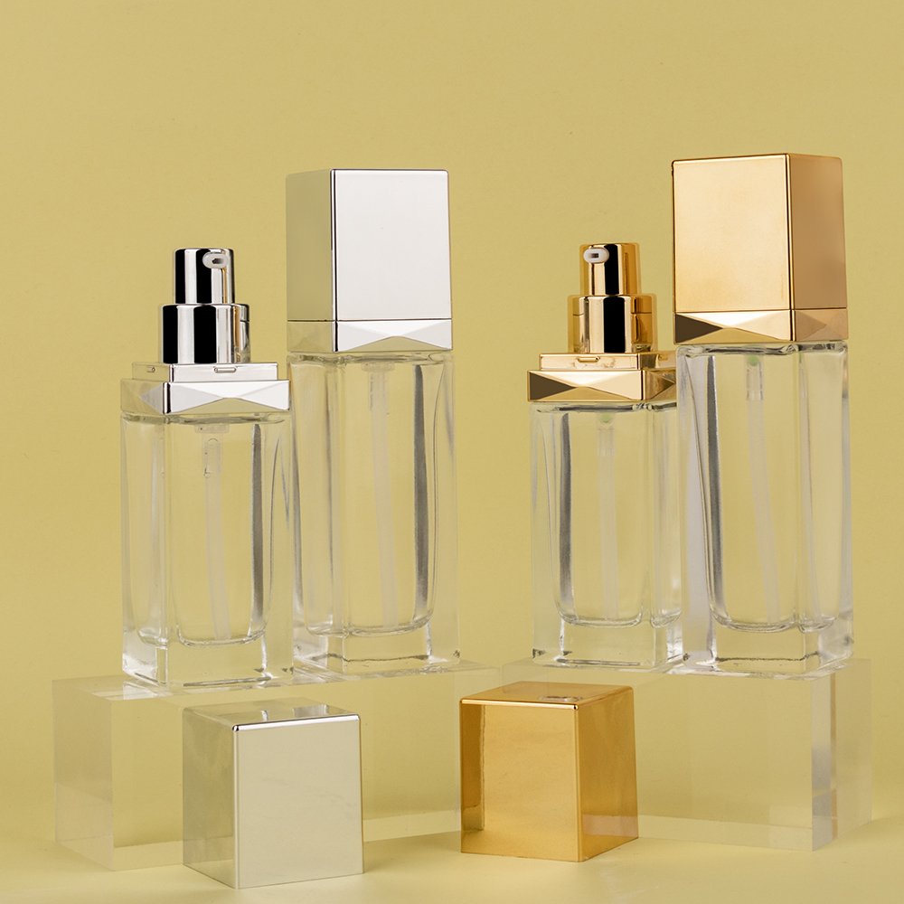 30ml 40ml cosmetic container luxury lotion bottle with gold pump thick cosmetic glass bottles for toner