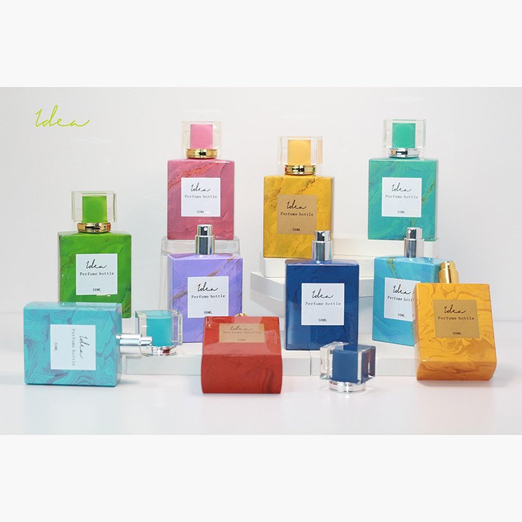 Good Price Of Unique Square Red Marbling Spray-head 75ml Perfume Glass Bottle