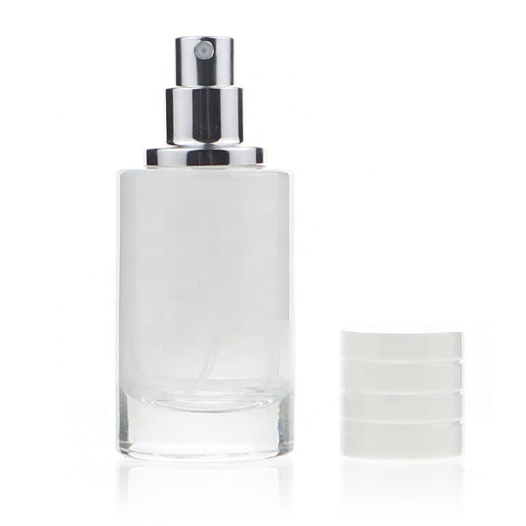 Cosmetic perfume bottle glass 50ml wholesale luxury women round perfume bottles 30ml glass spray bottle with pump Atomizer