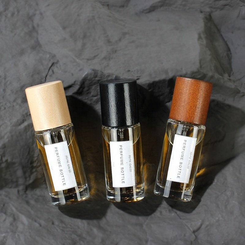 New 20ml round Curly Glass Perfume Bottle with Wooden Cap Empty Spray Bottle