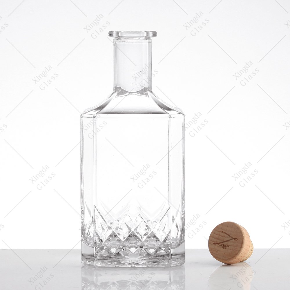 Custom Empty 700ml russian luxury gin glass bottles for spirits with Stopper Screw Cap Cork