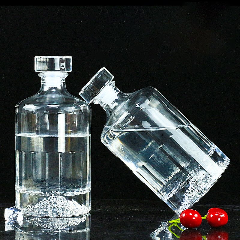vodka glass wine bottle 30ml 40ml 50ml 100ml Clear Mini Beverage Juice Coffee Wine Whisky Spirit Liquor Glass Bottle with Lids