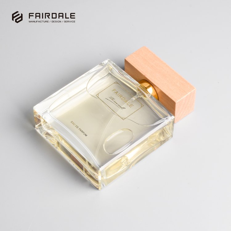 New Trends Wholesale Cosmetic Package Container Empty Rectangular Perfume Glass Bottles With Wooden Cap