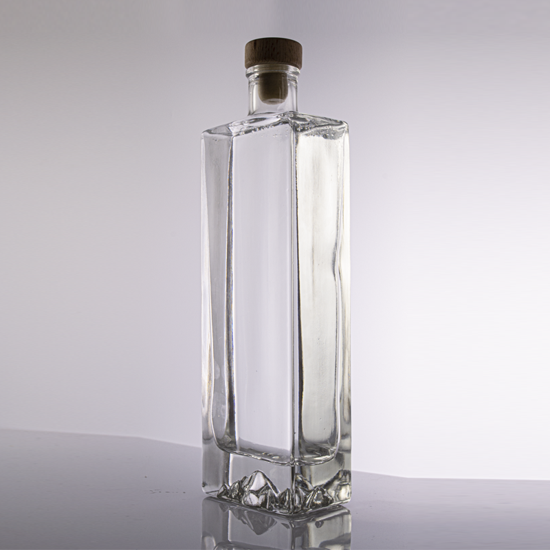 square vodka bottle 700ml with cork for Fancy custom glass bottle Whiskey Brand Whisky Rum Spirits glassware