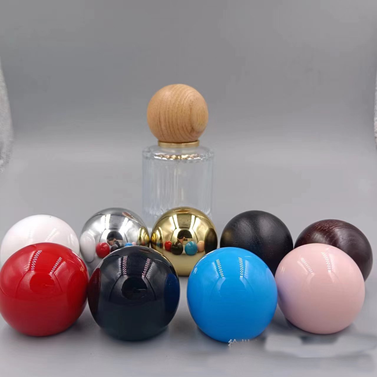 Nude bottle silk mouth high-grade vertical glass spray press perfume glass bottle
