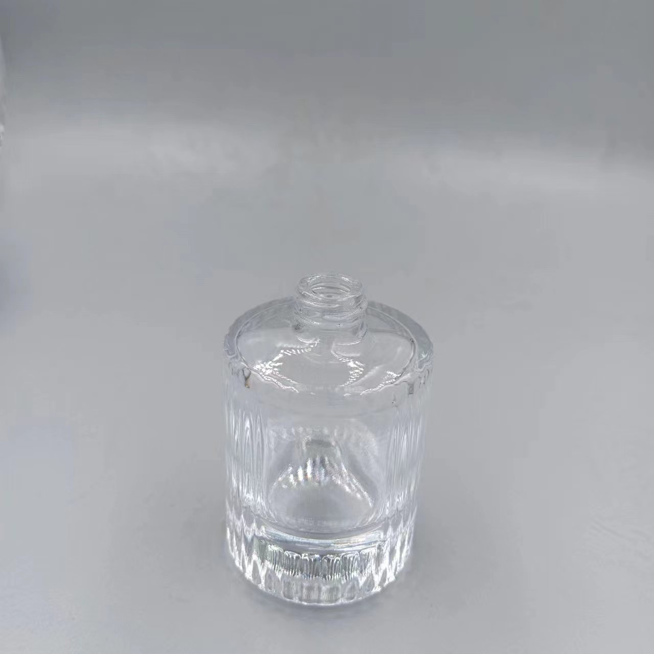 Nude bottle silk mouth high-grade vertical glass spray press perfume glass bottle