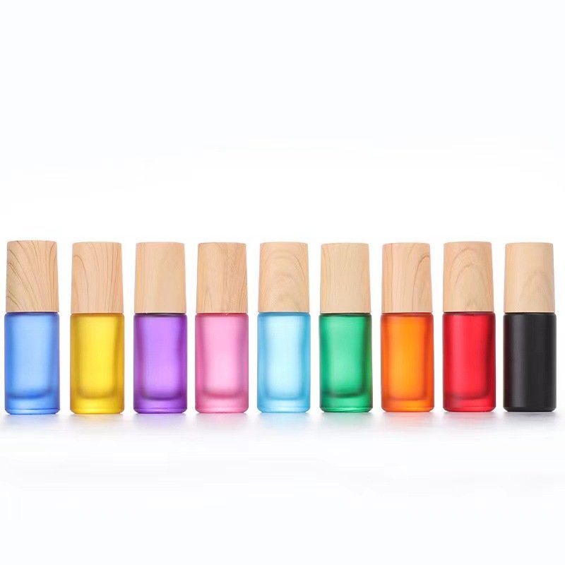 5ml 10ml Essential Oil Bottle Frosted Color Glass Perfume Roller Bottle with Wood Grain Cap