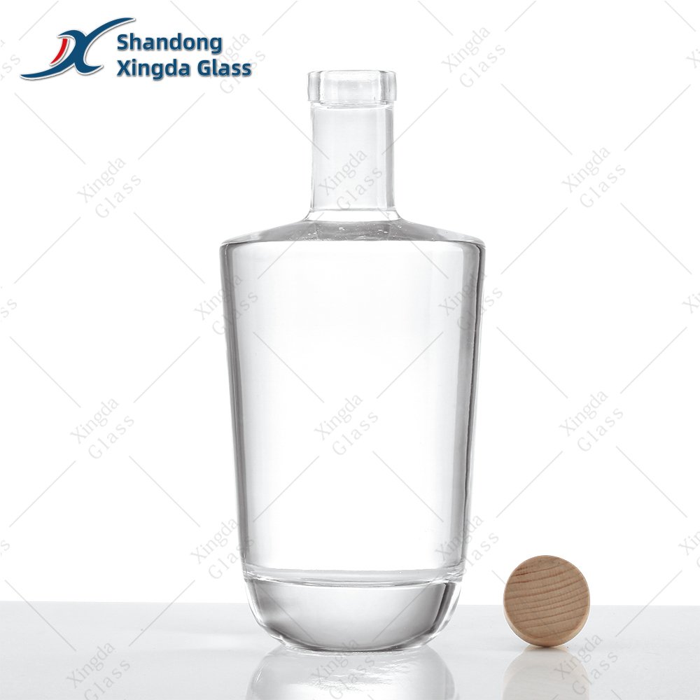 Xingda Empty Vodka Clear Super Flint Glass Customized 200ml 375ml 500ml 750ml Screen Printing Glass Bottle with Beverage Cork