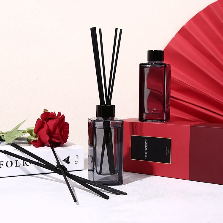 Wholesale luxury empty glass bottle reed diffuser aroma home natural reed diffuser gift box with caps