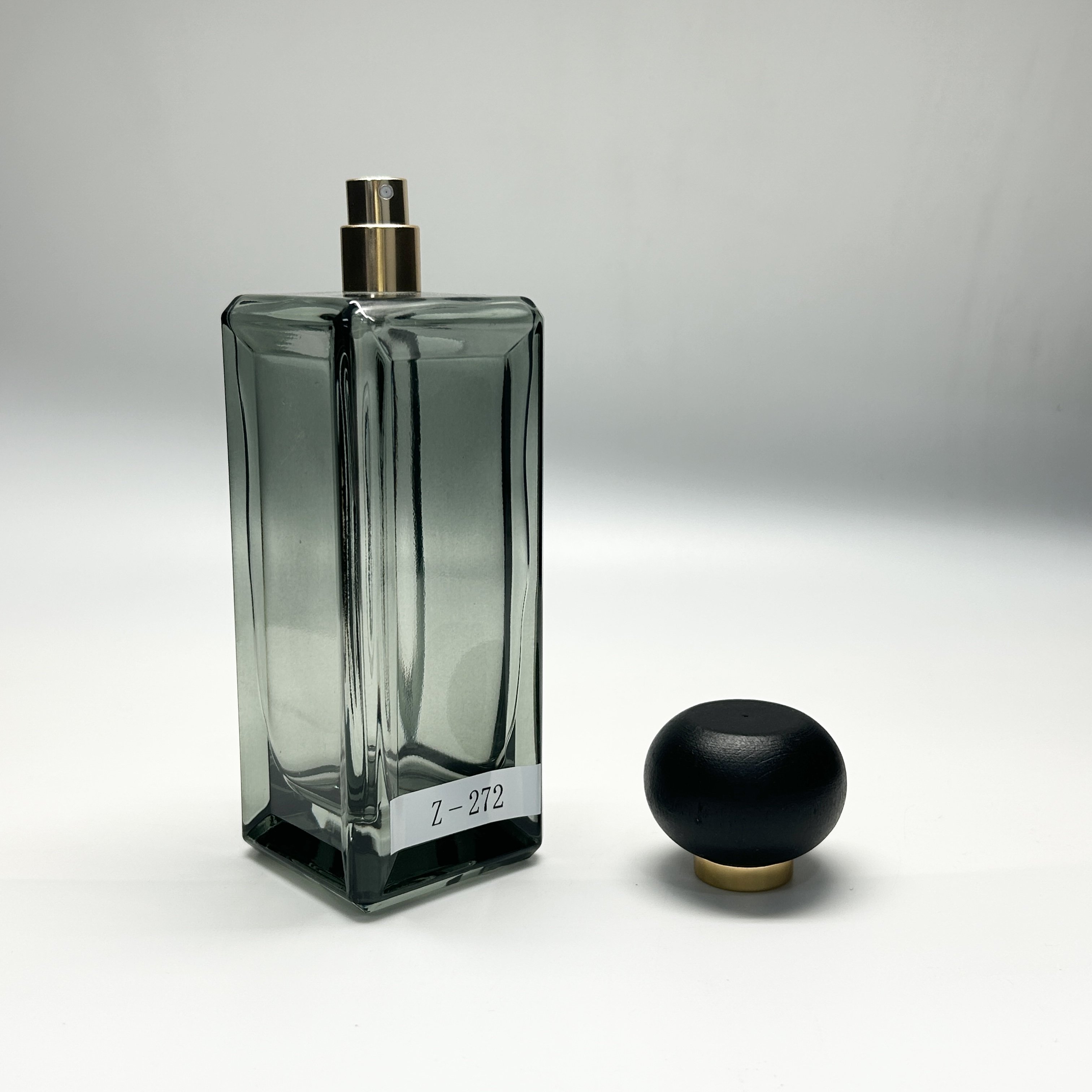 factory manufacture whole sale big capacity 200ml perfume glass bottle with black ball lip for cosmetic fragrance