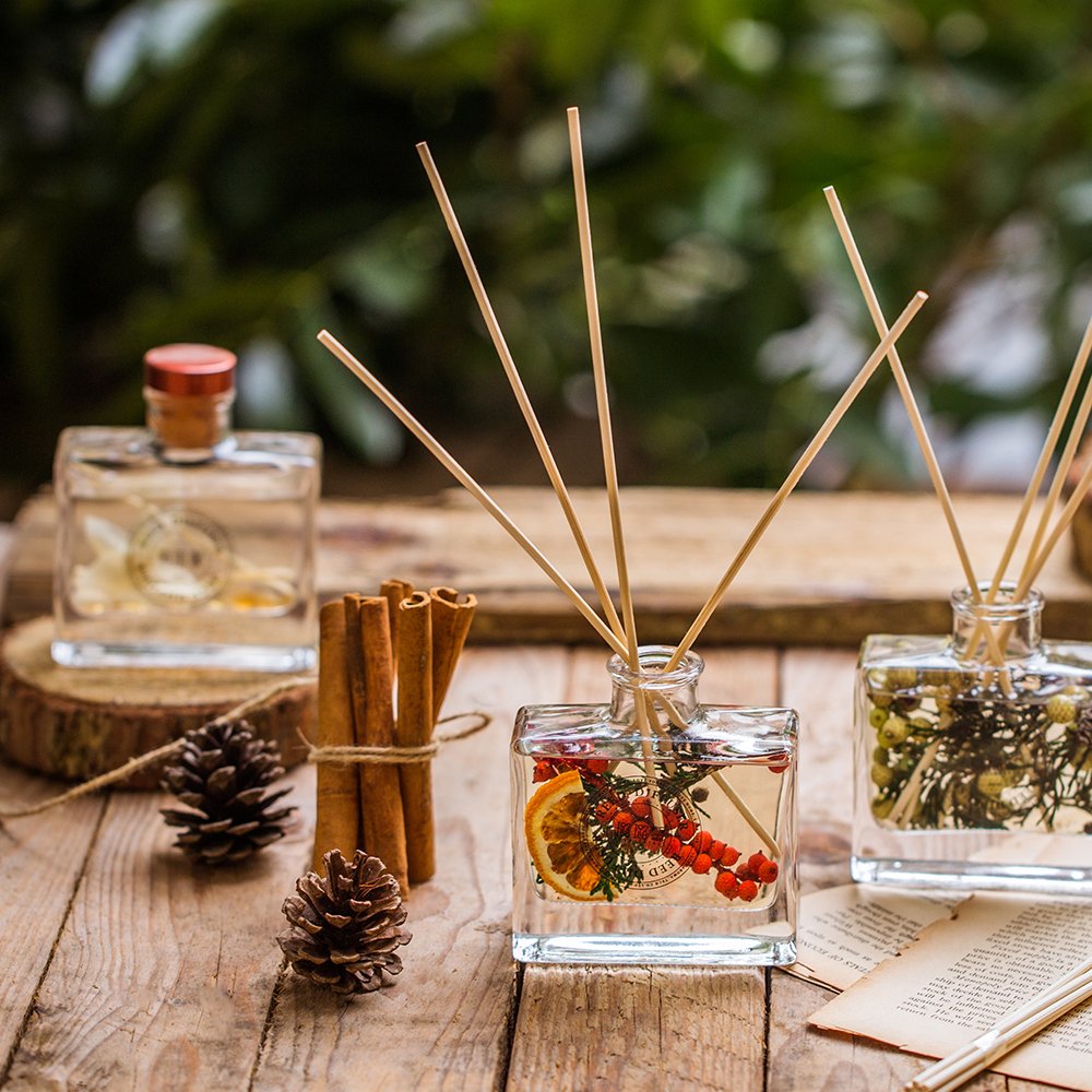 120ml Luxury Wholesale Custom Aromatherapy Air Fresher Home Fragrance Decoration Glass Bottle Reed Diffuser