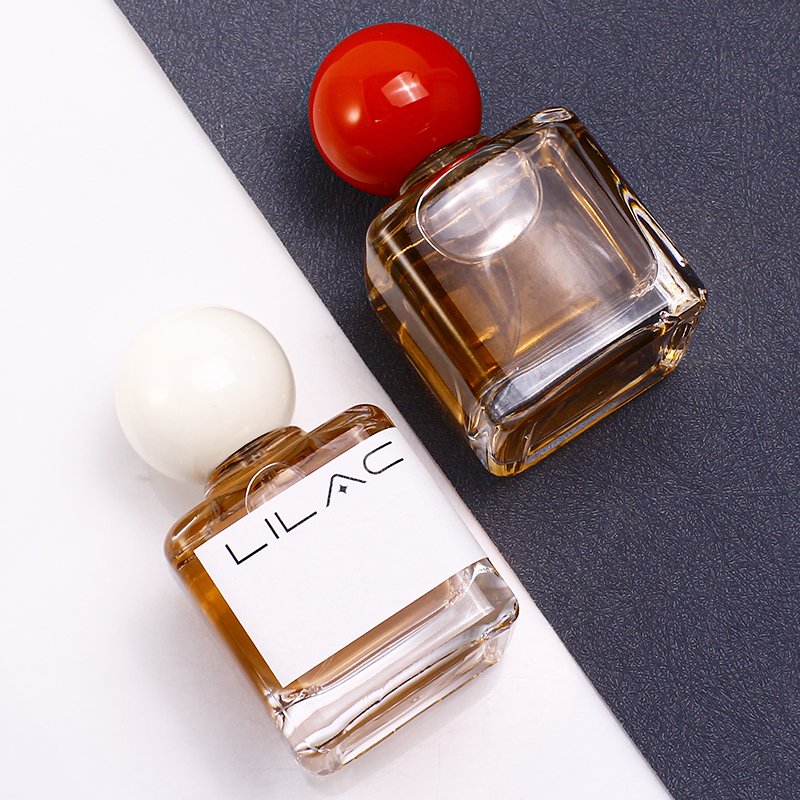 Spot Goods Luxury Perfume Bottle 100ml Creative Perfumes Glass Bottles Clear Glass Bottles For Perfumes Simple And Elegant