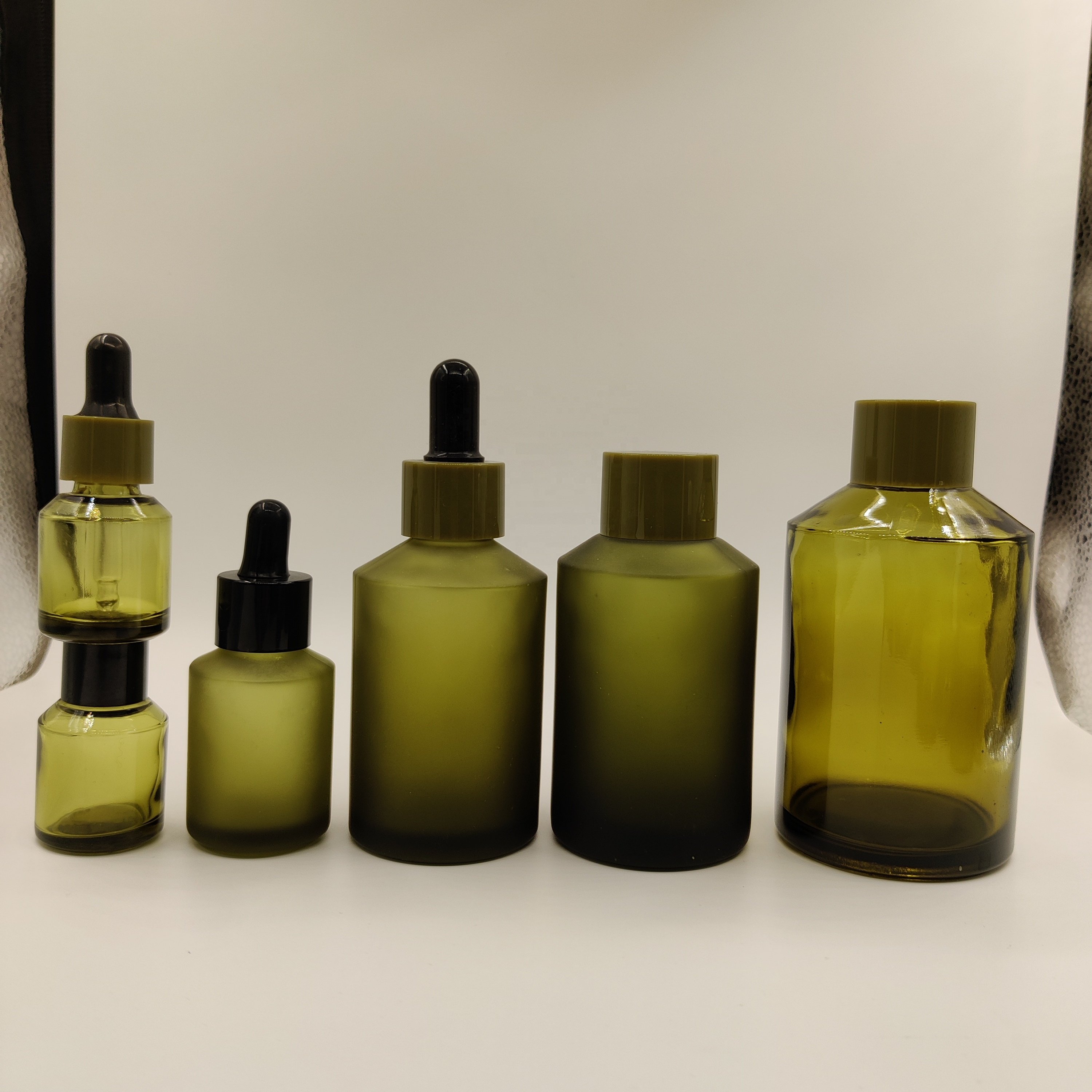 15ml 30ml 60ml 100ml 125ml 200ml Olive Green Frosted Cosmetic Glass Bottle for Serum Essential Oil Lotion Skin Care Face Cream