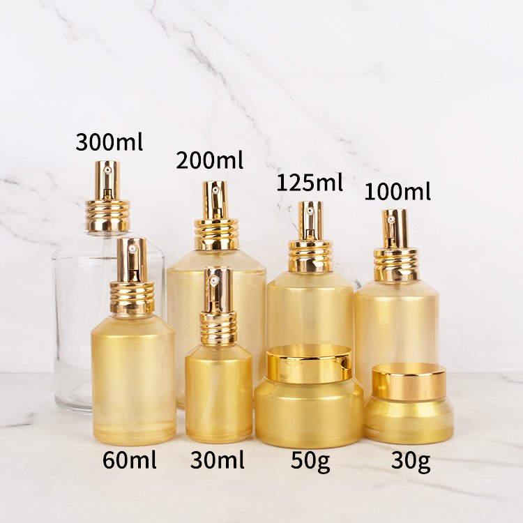Cosmetic glass bottle with PUMP SPRAYER 30g 50g 30ml 60ml 100ml 125ml 200ml 300ml custom perfume glass bottle