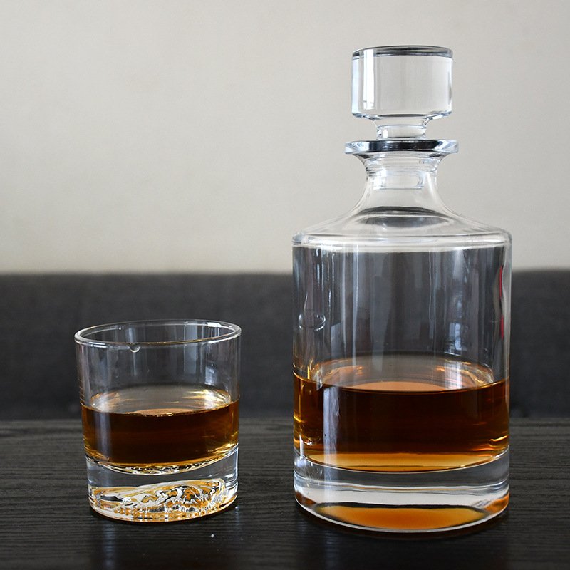 Cheap Price Recyclable Vodka Wine Spirit Rum Whisky Glass Bottle Empty Glass Spirit bottles
