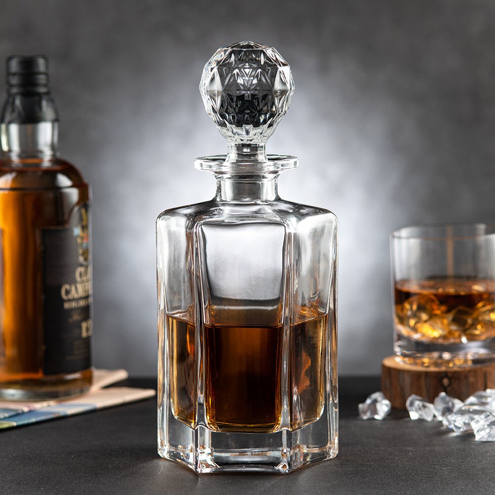 Cheap Price Recyclable Vodka Wine Spirit Rum Whisky Glass Bottle Empty Glass Spirit bottles