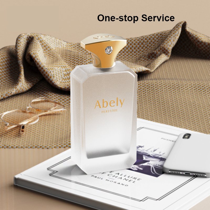 China Manufacturers Wholesale 50ml 100ml Empty Spray Fragrance Bottles Custom Design Color Luxury Glass Perfume Bottle