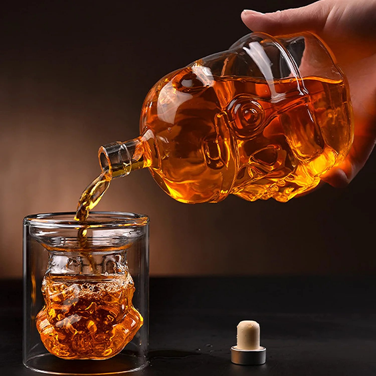 750ML Whiskey decanter glass bottle decanter glass bottle is suitable for wine spirits whiskey bourbon brandy