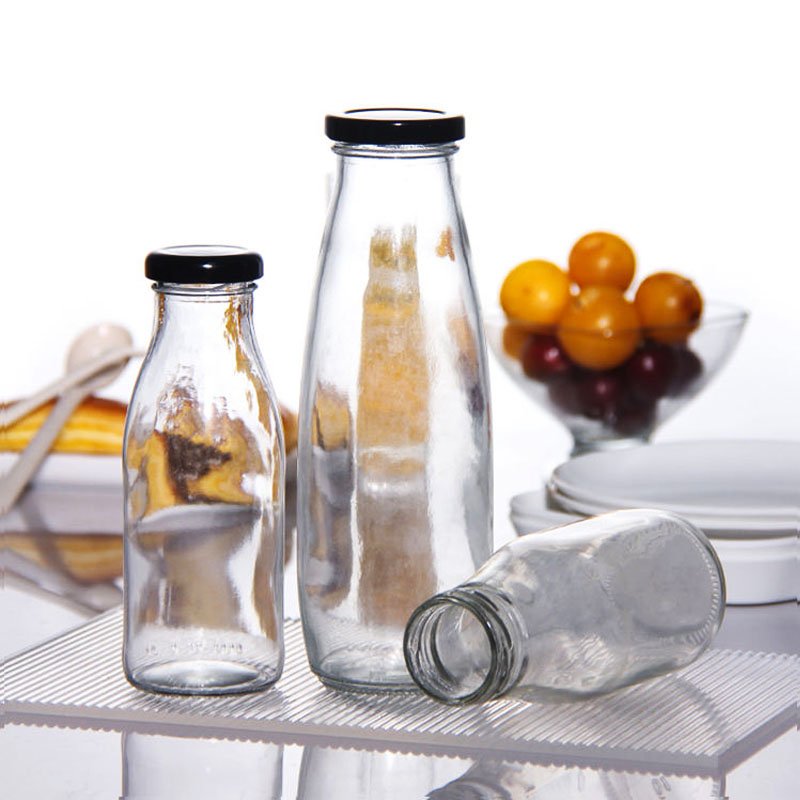 High Quality Wholesale 200ml 250ml 500ml 1000ml Empty Yogurt Juice Drink Beverage Packaging Glass Milk Bottle With Metal Lid