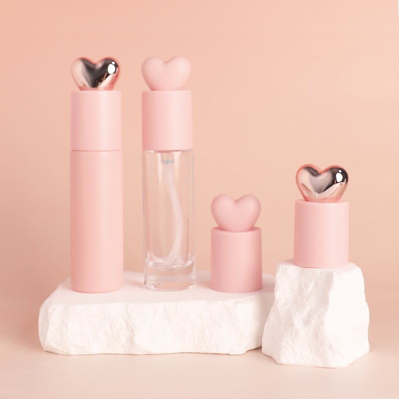 30ml heart cap pump head glass emulsion bottle can be customized cosmetic packaging glass bottles