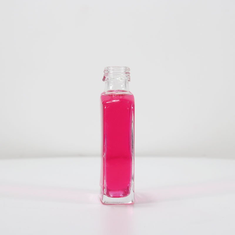 Glass bottle manufacturers small glass bottle 100ml spirit glass bottle for juice