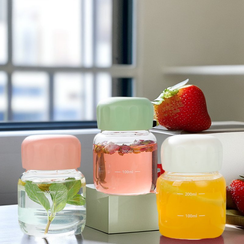 Wholesale Mini 240ml Portable Glass Water Bottles with Scale Line Round Shape Thickened Transparent High Borosilicate Glass cup