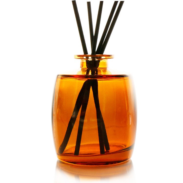 Custom shape reed diffuser glass bottle aromatherapy bottle