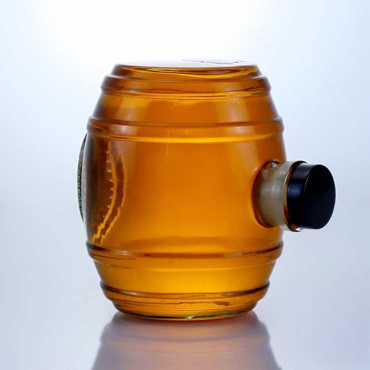 Empty Unique Glass Bottle for Apple Juice Whisky Energy Drinks Wine Barrel Shaped Glass 200ml 500ml Bottles with Airtight Cork