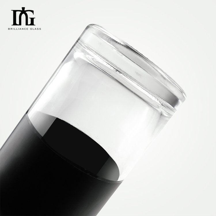 Hot Selling clear glass bottle 500ml 700ml 750ml Glass Spirits Bottle with Custom Packaging