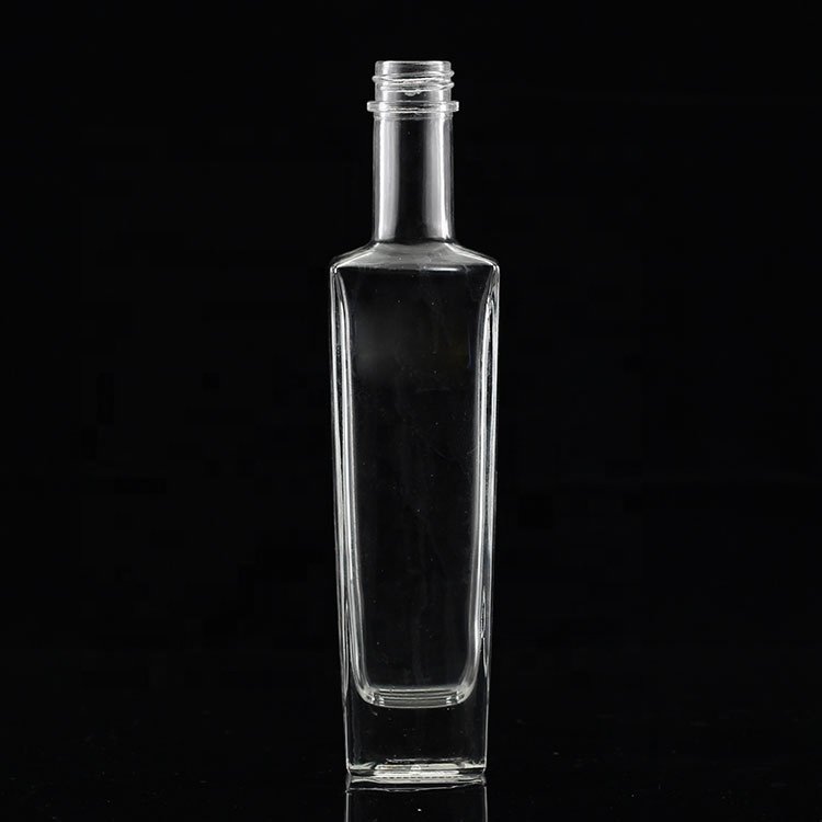 Wholesale 250ml 500ml 700ml 750ml Glass Bottle Square Glass Liquor Bottle For Sale
