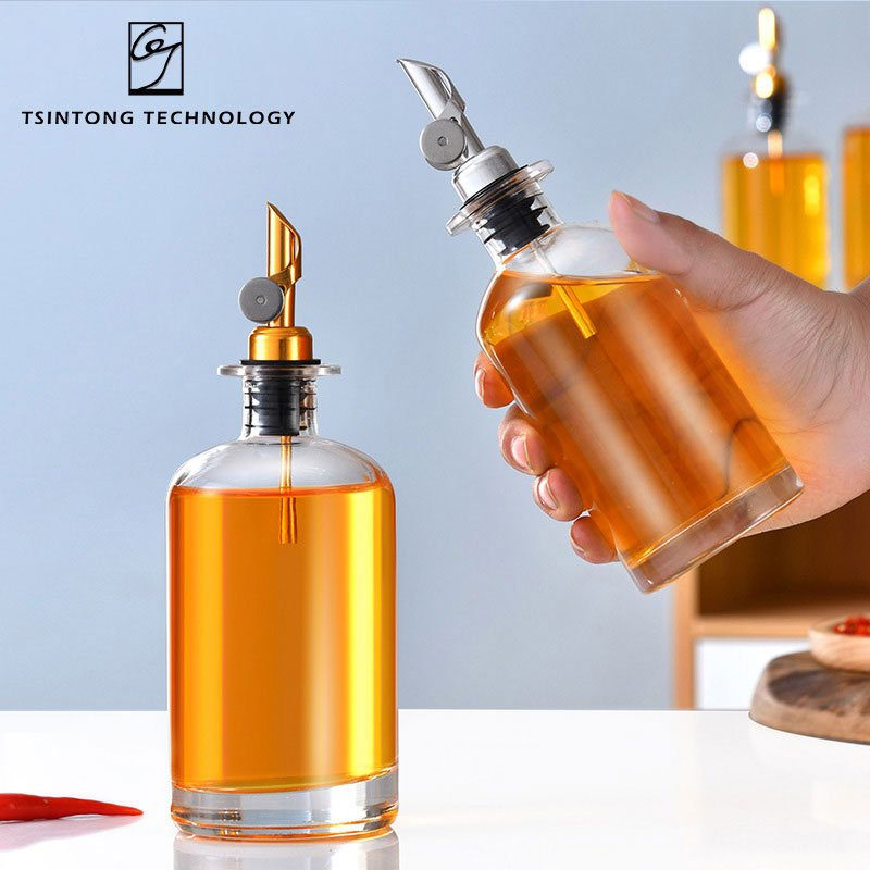 Wholesale 500ml Elegant and Classy Olive Oil Dispenser Glass Bottle with Gold or Silver Stainless Steel Spout for Kitchen